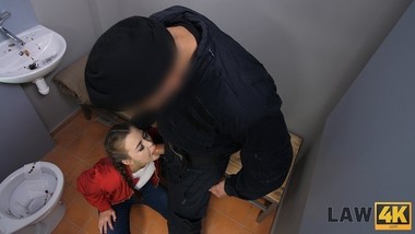 LAW4k. Pig-tailed cutie Cindy Shine gets in the cage