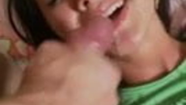 Cutie takes a facial