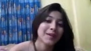 Pakistani cute teen showing her body