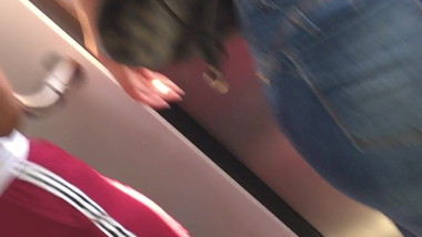 Tesuda magrinha da bunda linda