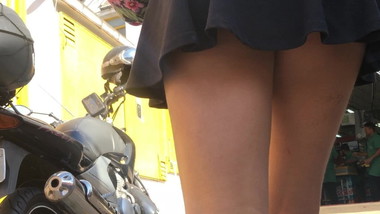 Moreninha com sainha matadora 1 de 2