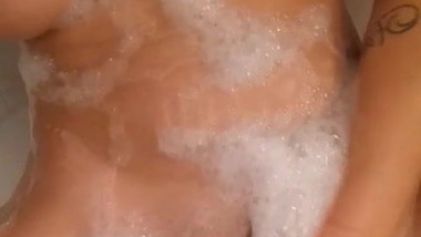 Amazing body girl masturbates with toy