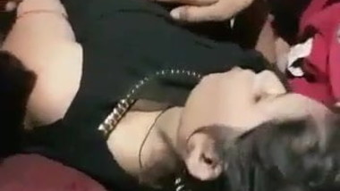 Indian 5 guyz enjoying with 1 girl