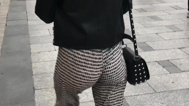 She contracts her buttocks