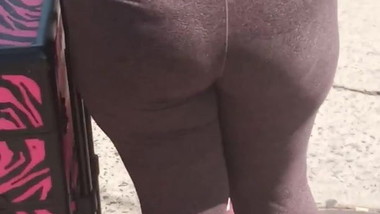 Phat booty Youngin in Grey sweats