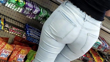 Candid Voyeur  Getting Pervy on Cute Teen Ass