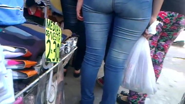 Chica con buenas nalgas1