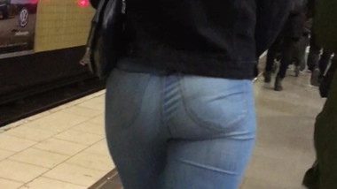 Dream ass in jeans5