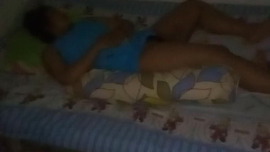 adik ipar tidur ngga pake celana dalam