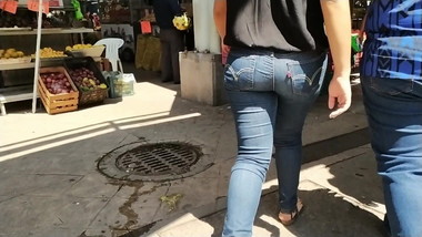 Lechazo a nalgoncita