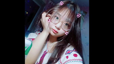 Chinese schoolgirl hook up