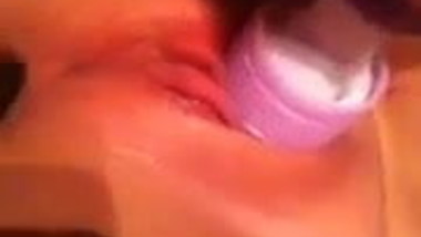 Swedish Your new favorite neighbor (din nya grannflicka)