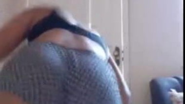 girl dancing butt