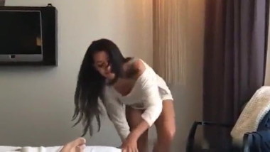 Bangladeshi hotel escort