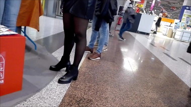 Candid Babe In Black Pantyhose