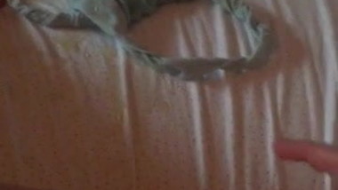 Kik girl masturbates and squirts