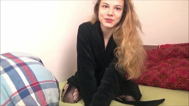 Masturbating Teeny Teen-Girl fucking. skinny labia big clit