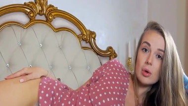 Amazing Solo Masturbation By This Hot Chick