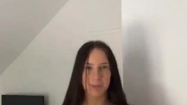 German Teen Larissa Dancing