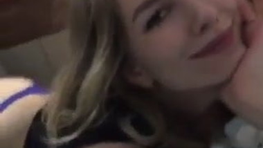 Sexy girlfriend exposing her pretty ass