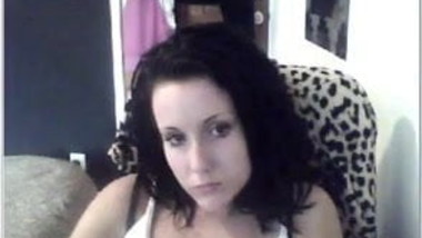 RAT girl masturbating