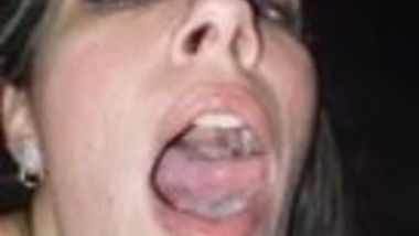 Sie tut was ich sage 01