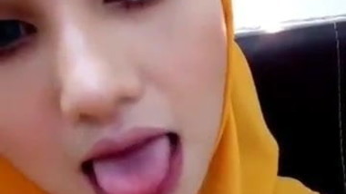 Tudung Melayu Horny