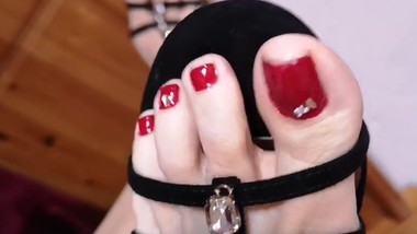 hot hot feet nutdrainer