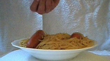 Me pee in pasta and sausage masturbate
