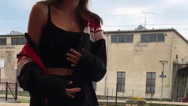 crazy hungarian girl singing