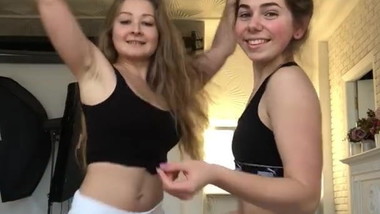 Teen dancing booty