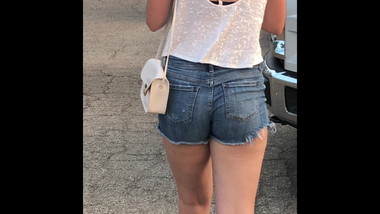 Teens In Tight Jean Shorts Walking