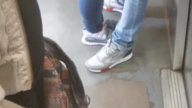 Casada rabuda gostosa jeans trem 2