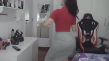 Carolzinhasg rebolando