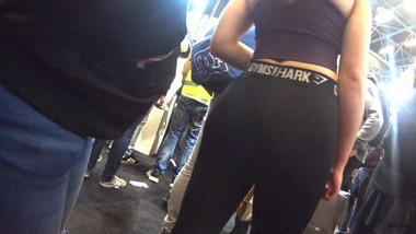 Amazing girl in gymshark leggings