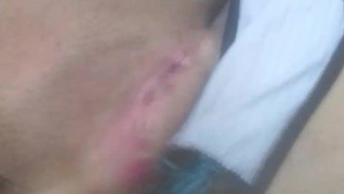 Novinha se mostrando pro namorado