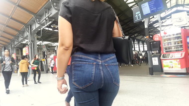 Joli Cul pour Jolie Beurette