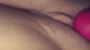 Geil Nederlands sletje speelt met speelgoed