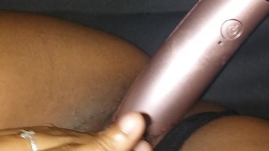 je la filme qui se masturbe