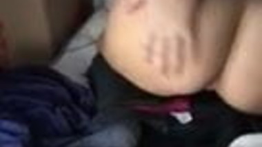 Julia making random guys on Omegle cum